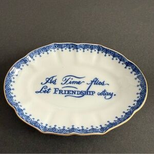 Decorative Blue and White Porcelain Jewelry Trinkets friendship Plate